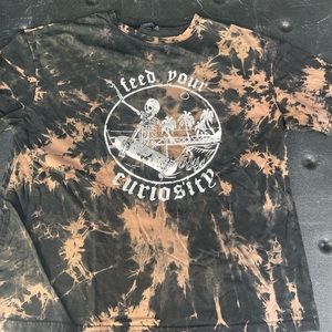 SHEIN “feed your curiosity” tie dye T-shirt size large